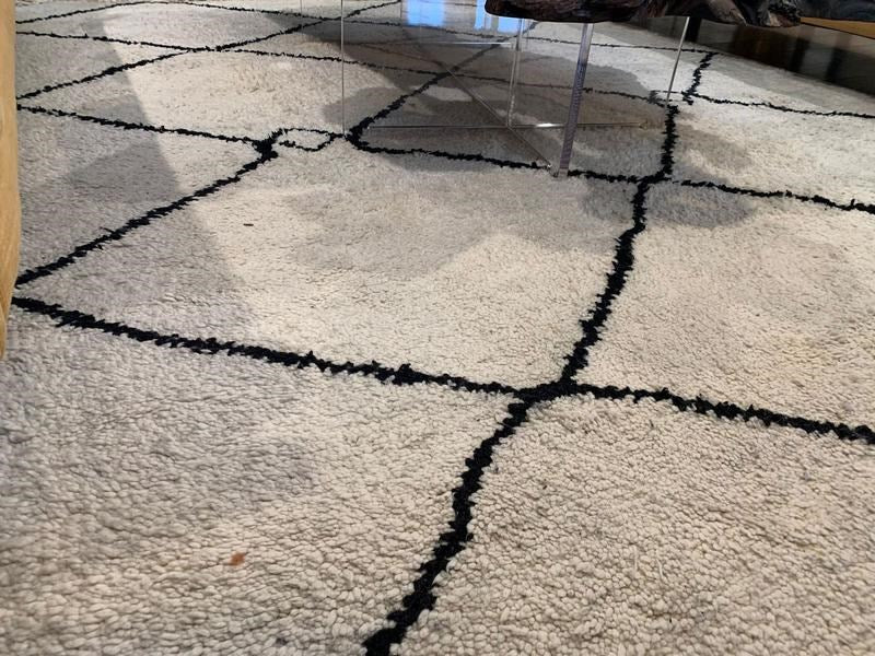 Atlas Mountain Weavers: Beni Ourain Rug