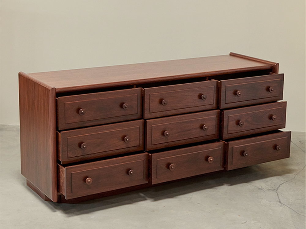 Bosque Nine Drawer Dresser