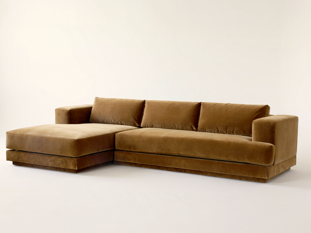 Bosque Sectional w/ Chaise