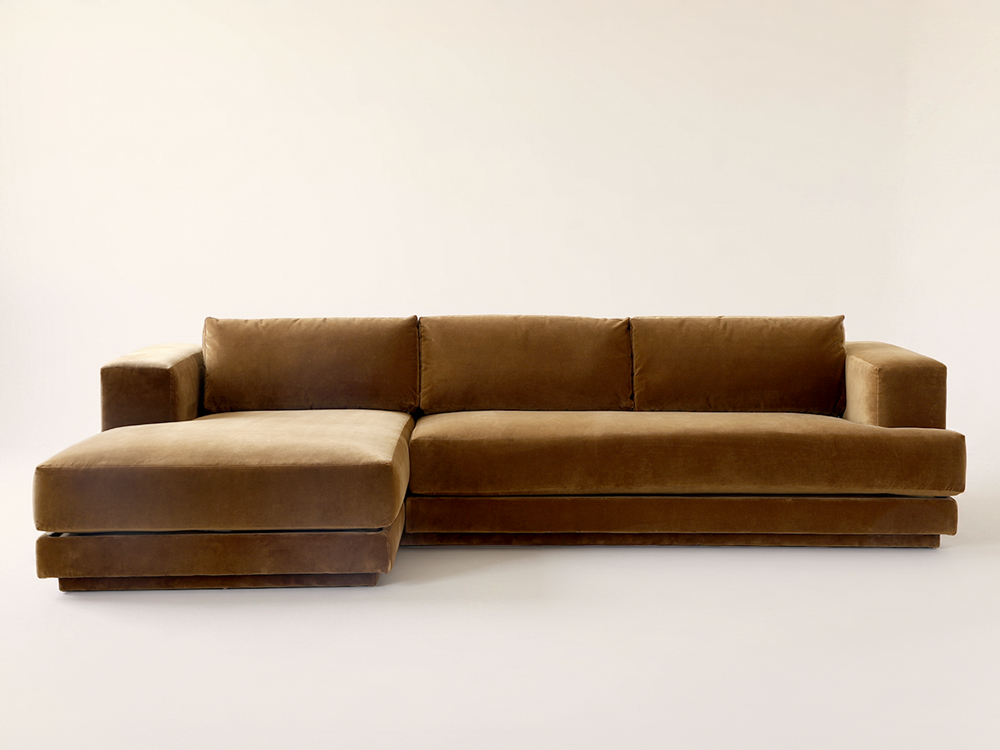 Bosque Sectional w/ Chaise